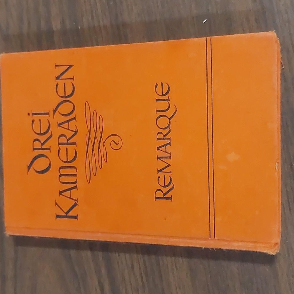 Vintage Hardcover book Drei Kameraden (Three Comrades)